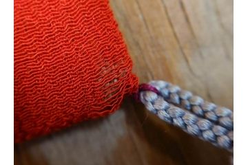 江戸〜明治期　細かな刺繍が美しい掛袱紗(古裂、古布、リメイク、金糸、鶴、ツル、松竹梅、ふくさ、フクサ、帛紗、服紗、房付き)(R-079185)
