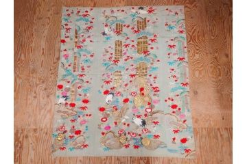 江戸〜明治期　正絹　縮緬　緻密に刺繍された吉祥文様が素晴らしい古布(掛袱紗、リメイク、金糸、松竹梅、鶴、ツル、カメ、亀、古裂、服紗、フクサ、ふくさ、帛紗)(R-079186)