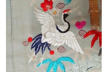 江戸〜明治期　正絹　縮緬　緻密に刺繍された吉祥文様が素晴らしい古布(掛袱紗、リメイク、金糸、松竹梅、鶴、ツル、カメ、亀、古裂、服紗、フクサ、ふくさ、帛紗)(R-079186)