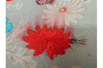 江戸〜明治期　正絹　縮緬　緻密に刺繍された吉祥文様が素晴らしい古布(掛袱紗、リメイク、金糸、松竹梅、鶴、ツル、カメ、亀、古裂、服紗、フクサ、ふくさ、帛紗)(R-079186)