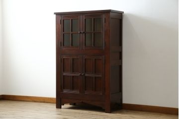 中古　美品　松本民芸家具　お洒落な空間づくりに活躍するクラシックなA型ワインボード(ワインラック、キャビネット、収納棚、戸棚、食器棚、カップボード)(定価約65万円)(R-079189)