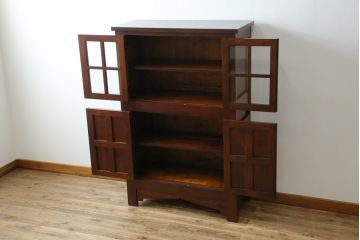 中古　美品　松本民芸家具　お洒落な空間づくりに活躍するクラシックなA型ワインボード(ワインラック、キャビネット、収納棚、戸棚、食器棚、カップボード)(定価約65万円)(R-079189)