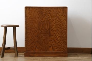 中古　希少デザイン　国産　職人手造り　欅(ケヤキ)材　引き出し32杯!　前面の美しい杢目が揃う薬箪笥(百目箪笥、小物収納、チェスト、薬タンス)(R-079190)