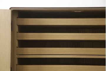 中古　品のある佇まいが魅力的なシンプルなデザインの春日部総桐箪笥(総桐たんす、並厚、四方丸、衣装箪笥、着物箪笥、和タンス、引き出し)(R-079191)