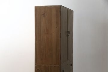 中古　品のある佇まいが魅力的なシンプルなデザインの春日部総桐箪笥(総桐たんす、並厚、四方丸、衣装箪笥、着物箪笥、和タンス、引き出し)(R-079191)