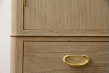 中古　広島・府中家具　日本伝統木芸士　大畠輝登作　備後府中　寿山作　金色の装飾が上品な雰囲気を醸し出す 総桐箪笥(総桐たんす、胴丸、着物たんす、衣装箪笥、和タンス、引き出し、チェスト、バラ売り可能)(R-079192)