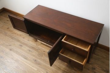 中古　美品　松本民芸家具　和・洋どちらのお部屋にも取り入れやすいローボード(テレビ台、テレビボード、サイドボード、サイドキャビネット、収納棚、戸棚、引き出し、リビングボード)(R-079194)