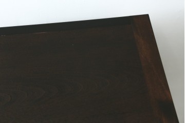 中古　美品　国産　民芸家具　シックで落ち着きのある空間を演出するチェスト　(R-079195)