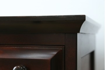 中古　美品　国産　民芸家具　シックで落ち着きのある空間を演出するチェスト　(R-079195)