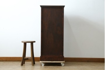中古　美品　国産　民芸家具　シックで落ち着きのある空間を演出するチェスト　(R-079195)