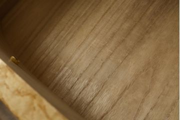 中古　美品!!　最高級!!　松創(MATSUSO・マツソウ)　バーズアイメープル　シンプルで洗練された佇まいが魅力的なチェスト(引き出し)(定価約120万円)(R-079196)