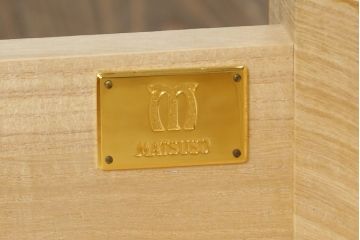 中古　美品!!　最高級!!　松創(MATSUSO・マツソウ)　バーズアイメープル　シンプルで洗練された佇まいが魅力的なチェスト(引き出し)(定価約120万円)(R-079196)