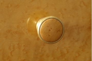 中古　美品!!　最高級!!　松創(MATSUSO・マツソウ)　バーズアイメープル　シンプルで洗練された佇まいが魅力的なチェスト(引き出し)(定価約120万円)(R-079196)
