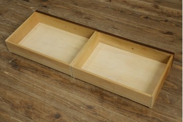 中古　三越家具　COUNTRY HOUSE(カントリーハウス)　Brugge(ブルージュ)　プロパティ　ステンドグラスが上品なキャビネット　(R-079201)