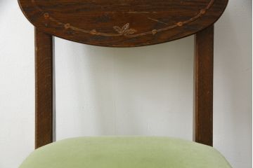 中古　三越家具(現カントリーハウス)　Brugge(ブルージュ)　オーク材　クラシカルな雰囲気漂うドレッサーとチェアのセット(化粧台、鏡台、ミラー、イス、椅子)(R-079202)