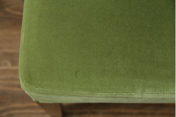 中古　三越家具(現カントリーハウス)　Brugge(ブルージュ)　オーク材　クラシカルな雰囲気漂うドレッサーとチェアのセット(化粧台、鏡台、ミラー、イス、椅子)(R-079202)