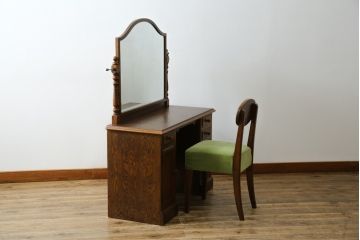 中古　三越家具(現カントリーハウス)　Brugge(ブルージュ)　オーク材　クラシカルな雰囲気漂うドレッサーとチェアのセット(化粧台、鏡台、ミラー、イス、椅子)(R-079202)