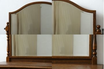 中古　三越家具(現カントリーハウス)　Brugge(ブルージュ)　オーク材　クラシカルな雰囲気漂うドレッサーとチェアのセット(化粧台、鏡台、ミラー、イス、椅子)(R-079202)