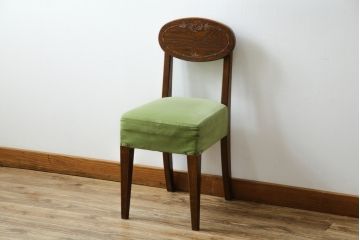 中古　三越家具(現カントリーハウス)　Brugge(ブルージュ)　オーク材　クラシカルな雰囲気漂うドレッサーとチェアのセット(化粧台、鏡台、ミラー、イス、椅子)(R-079202)