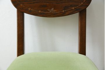 中古　三越家具(現カントリーハウス)　Brugge(ブルージュ)　オーク材　クラシカルな雰囲気漂うドレッサーとチェアのセット(化粧台、鏡台、ミラー、イス、椅子)(R-079202)
