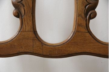 フランスアンティーク　オーク材　背もたれのデザインがエレガントなダイニングチェア(椅子、イス、ビンテージ)(R-079203)