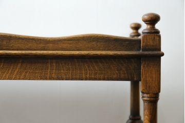 イギリスアンティーク　気品漂う佇まいが魅力的な挽き物脚のキッチンワゴン(トロリー、サイドテーブル、ワゴンテーブル、キャスターワゴン、英国)(R-079207)