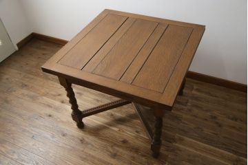 イギリスアンティーク　良品　オーク材　上品なツイストレッグが魅力的なドローリーフテーブル(ダイニングテーブル、エクステンションテーブル、4人掛け、6人掛け、食卓、英国)(R-079208)