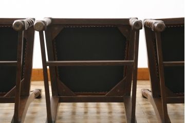 イギリスアンティーク　オーク材　ツイストレッグがクラシカルでおしゃれな雰囲気を醸し出すダイニングチェア4脚セット(アームレスチェア、椅子、イス、英国、バラ売り可能)(R-079209)