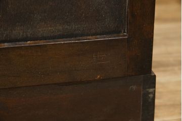 中古　特注品　松本民芸家具　整理タンス　シックで上品な佇まいが魅力的なチェスト(洋服タンス、衣装たんす、引き出し)(R-079211)