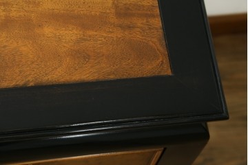中古　アメリカ製　高級品!!　希少モデル　Century Furniture(センチュリー・ファニチャー)　シノワズリ様式のサイドボード　(R-079218)