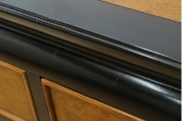 中古　アメリカ製　高級品!!　希少モデル　Century Furniture(センチュリー・ファニチャー)　シノワズリ様式のサイドボード　(R-079218)