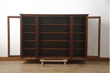 中古　美品　岩谷堂箪笥　菊幸　高級感のある欅(ケヤキ)材の木目が魅力的なサイドキャビネット(収納棚、戸棚、食器棚、カップボード、サイドボード)(R-079223)