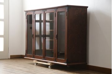 中古　美品　岩谷堂箪笥　菊幸　高級感のある欅(ケヤキ)材の木目が魅力的なサイドキャビネット(収納棚、戸棚、食器棚、カップボード、サイドボード)(R-079223)