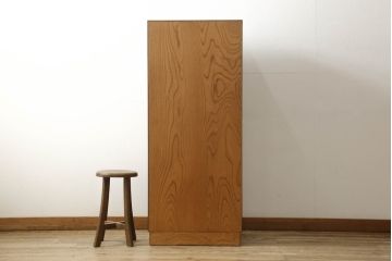 中古　美品　岩谷堂箪笥　引き出しが9杯付き!　こだわりの意匠が目を引く収納力抜群の縦型チェスト(整理箪笥、引き出し、和たんす)(R-079233)