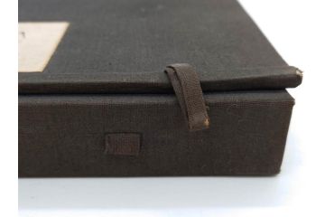 当時物　旧日本軍資料　海軍 岩村俊武　高倉正治　中将　少将　画帖(古本、書、版画、戦友記念、鳳凰山、鶏冠山、和書、古書、書籍、外箱付き)(R-079238)