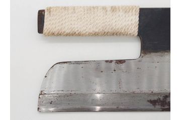 孝義銘　全長305mm　そば包丁(蕎麦包丁、蕎麦切り包丁、緬切り包丁、和包丁、庖丁、ナイフ、調理器具、日本製、木製カバー付き)(R-079240)
