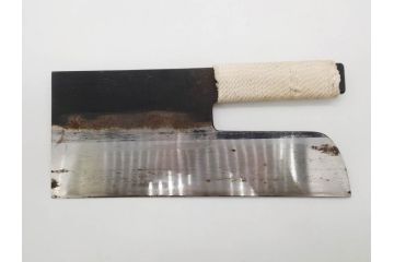 孝義銘　全長305mm　そば包丁(蕎麦包丁、蕎麦切り包丁、緬切り包丁、和包丁、庖丁、ナイフ、調理器具、日本製、木製カバー付き)(R-079240)