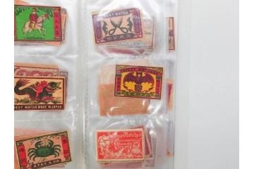 戦前　当時物　中国輸出用・日本など　マッチラベル129枚セット(マッチレッテル、マッチペーパー、燐寸、燐票、東京瓦斯株式會社、泰記洋行、三井洋行、カニ、蟹、海老、エビ、鼠、ねずみ、猿、サル、猪、孔雀、鹿、蝙蝠、コウモリ、象、ゾウ、蜂、ハチ、騎馬、人物、昆虫、広告、商標、ファイル付き、動物、神、日本製)(R-079244)