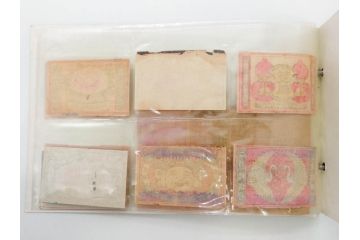 当時物　中国輸出用・日本など　大判1枚含むマッチラベル40枚セット(マッチレッテル、マッチペーパー、燐寸、燐票、広告、商標、鶴、ツル、燕、ツバメ、コウモリ、蝙蝠、鳳凰、鳥、天使、神、大黒天、花、人物、虎、トラ、ライオン、獅子、象、ゾウ、瓢箪、ひょうたん、傘、飛行機、自転車、船、潜水艦、錨、乗り物、桃、銃、ピストル、日本製、アルバム付き)(R-079245)