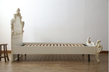 中古　イタリア高級家具　SILIK(シリック)　ロココ調　ヨーロピアンスタイルの空間を演出してくれるベッドフレーム(シングルサイズ)(R-079258)