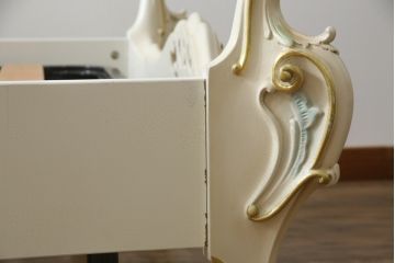 中古　イタリア高級家具　SILIK(シリック)　ロココ調　ヨーロピアンスタイルの空間を演出してくれるベッドフレーム(シングルサイズ)(R-079258)