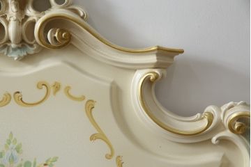 中古　イタリア高級家具　SILIK(シリック)　ロココ調　ヨーロピアンスタイルの空間を演出してくれるベッドフレーム(シングルサイズ)(R-079258)