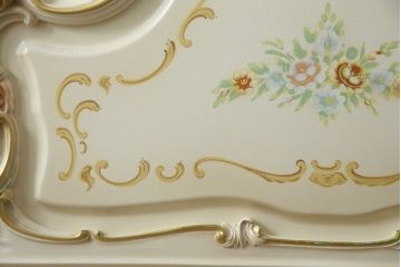 中古　イタリア高級家具　SILIK(シリック)　ロココ調　ヨーロピアンスタイルの空間を演出してくれるベッドフレーム(シングルサイズ)(R-079258)