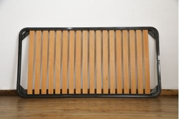中古　イタリア高級家具　SILIK(シリック)　ロココ調　ヨーロピアンスタイルの空間を演出してくれるベッドフレーム(シングルサイズ)(R-079258)