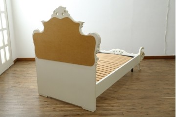 中古　イタリア高級家具　SILIK(シリック)　ロココ調　ヨーロピアンスタイルの空間を演出してくれるシングルサイズベッドフレーム　定価約85万円　(R-079258)