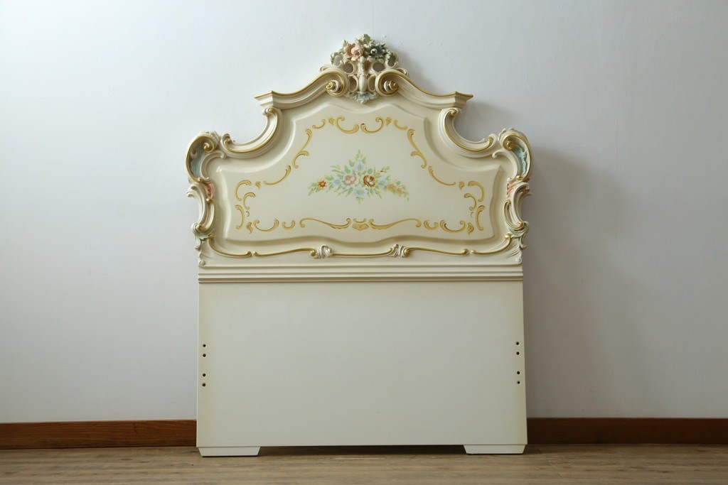 中古　イタリア高級家具　SILIK(シリック)　ロココ調　ヨーロピアンスタイルの空間を演出してくれるシングルサイズベッドフレーム　定価約85万円　(R-079258)