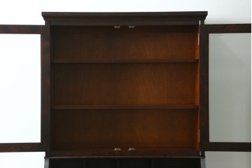 中古　北海道民芸家具　収納に便利な本棚付き!!シックなビューローブックケース　定価約50万円　(R-079263)