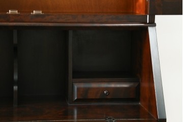中古　北海道民芸家具　収納に便利な本棚付き!!シックなビューローブックケース　定価約50万円　(R-079263)