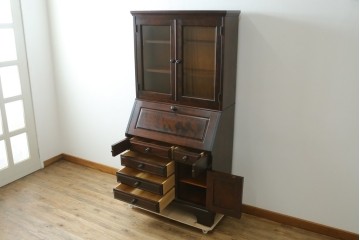 中古　北海道民芸家具　収納に便利な本棚付き!!シックなビューローブックケース　定価約50万円　(R-079263)