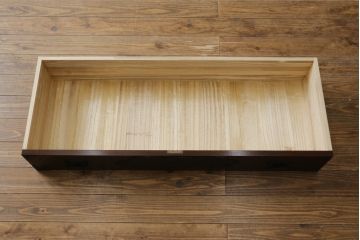 中古　美品!!　岩手民芸家具　存在感のある大振りの龍の金具が魅力的な南部車箪笥(南部箪笥、和たんす、衣装タンス、収納箪笥、整理箪笥、引き出し、サイドチェスト)(R-079265)